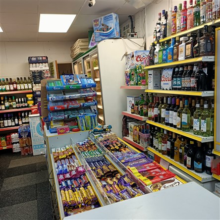 Picture 4 of Marina Store,Swansea